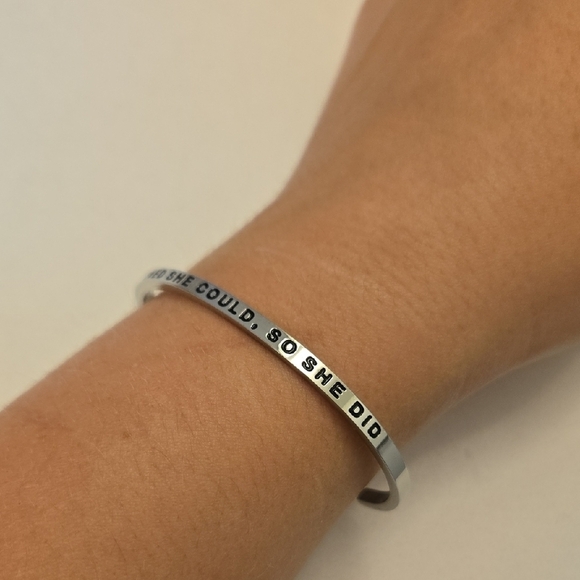 Inspirational Silver Bracelet - Picture 2 of 3